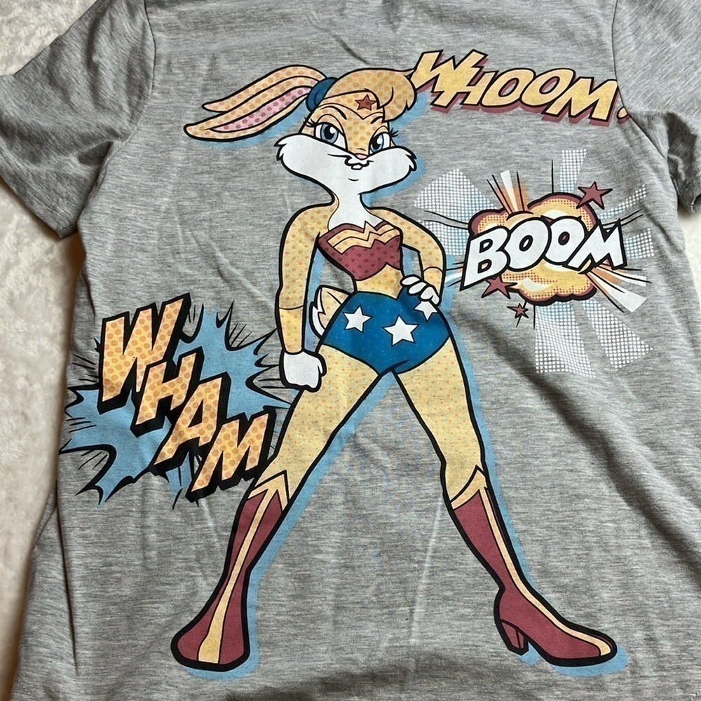 Bugs bunny/ Batman Babs /Wonder Woman short sleeve T-shirt size small (3-5)NWOT - Picture 2 of 3